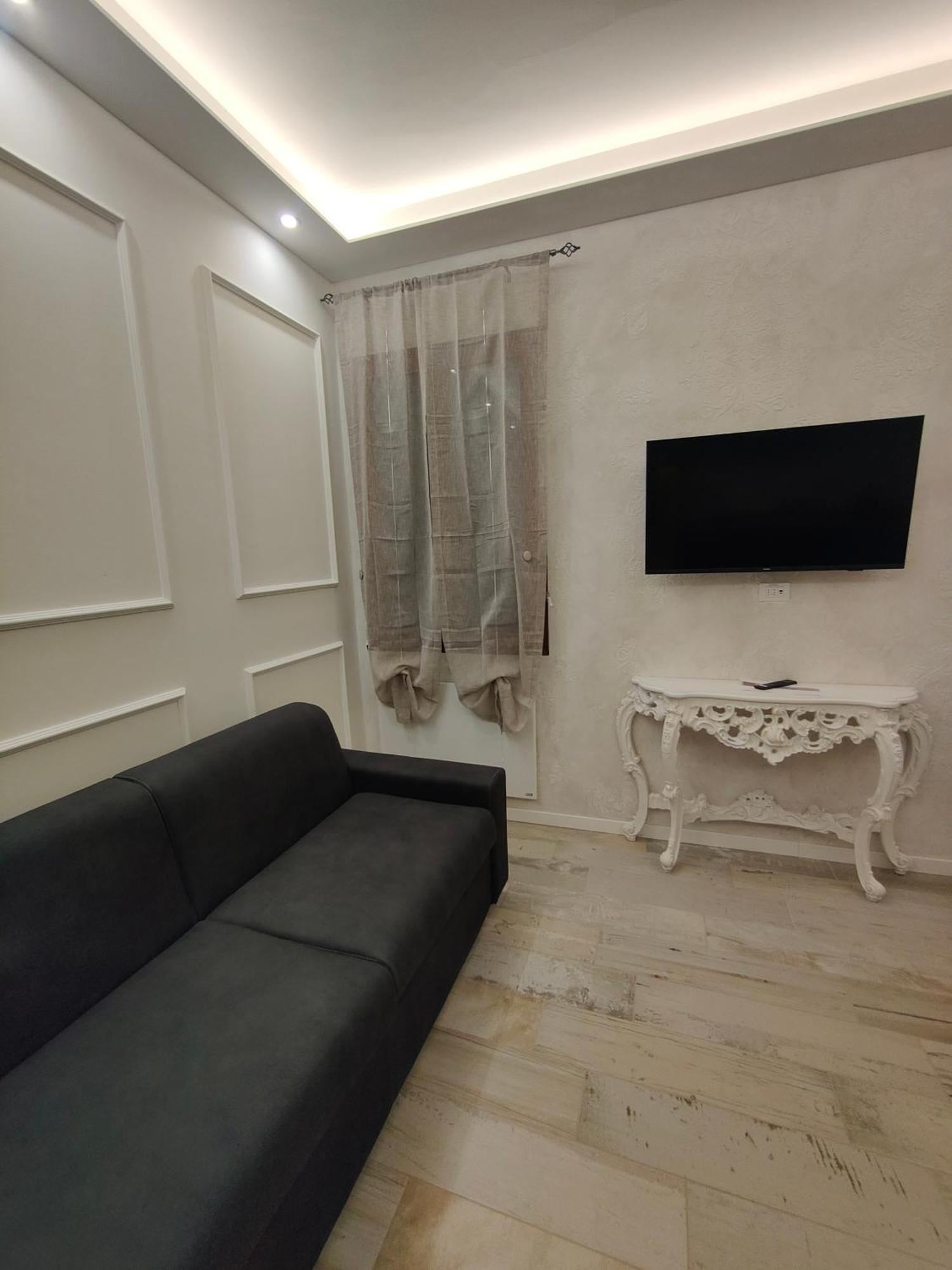 Luxury Riva Vena Apartment